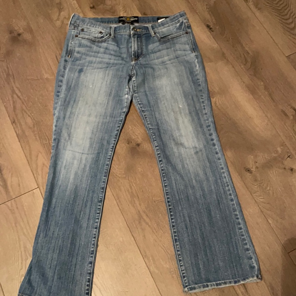 Lucky Brand sweet and Low cut jeans size 12/31